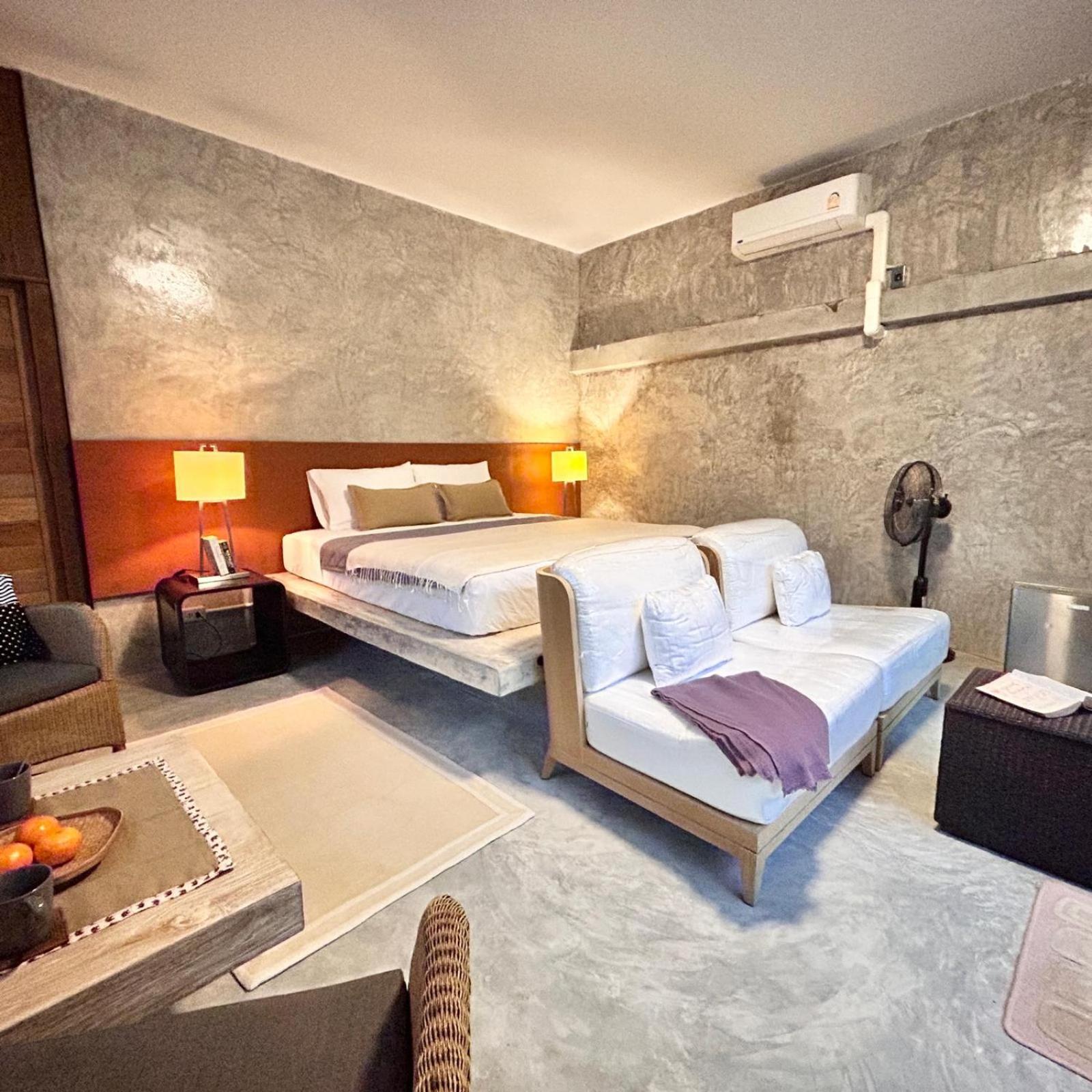 Phuchada Residence Nai Yang Beach Kültér fotó
