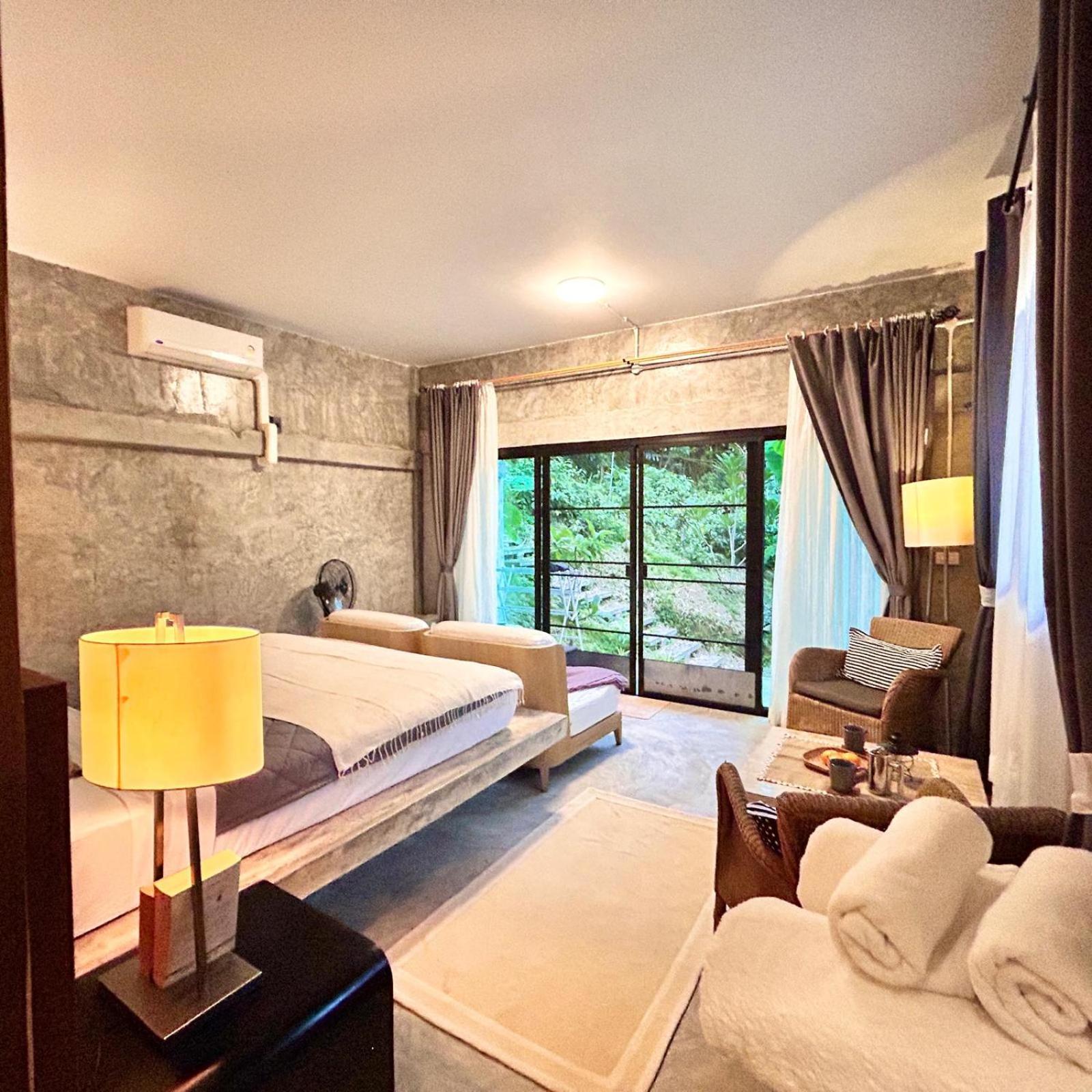 Phuchada Residence Nai Yang Beach Kültér fotó